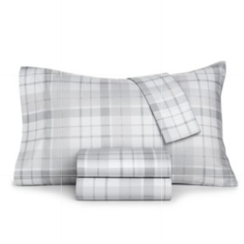 Home Design Easy Care Holiday Printed Microfiber 3-Pc. Sheet Set,